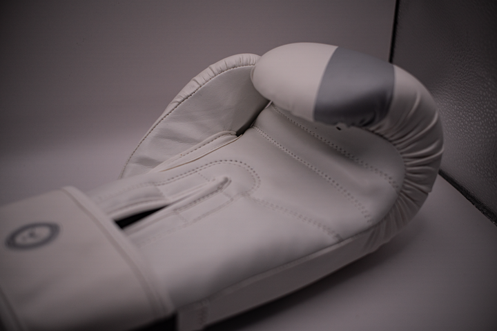 Guante de Boxeo Apex Blanco